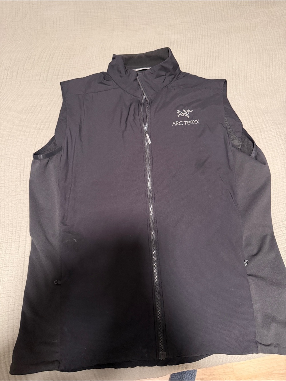 Arcteryx atom vest size medium
